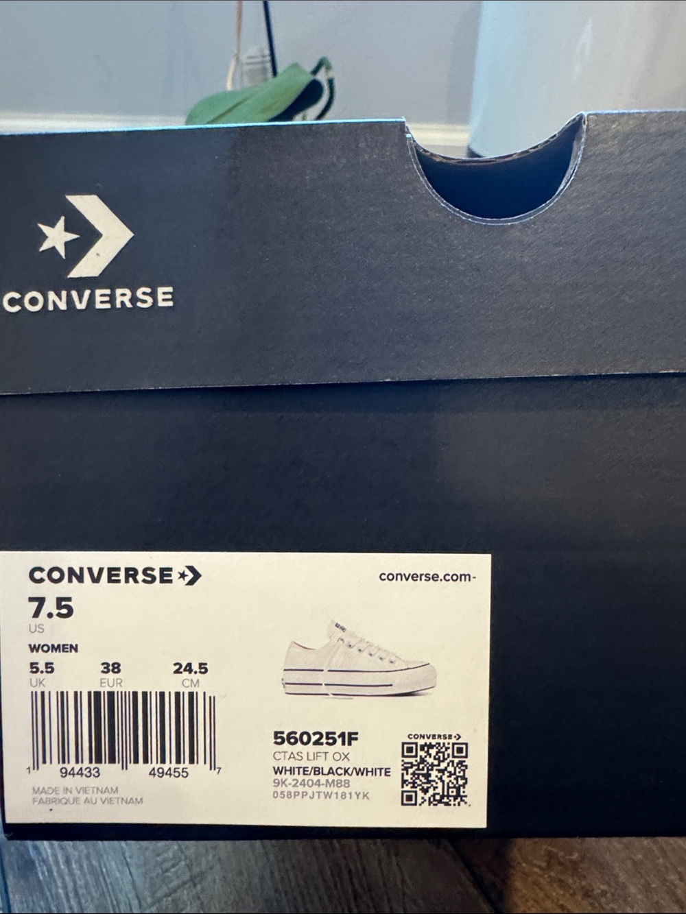 Converse White Low-Top Platform Canvas Sneakers - Picture 2 of 9